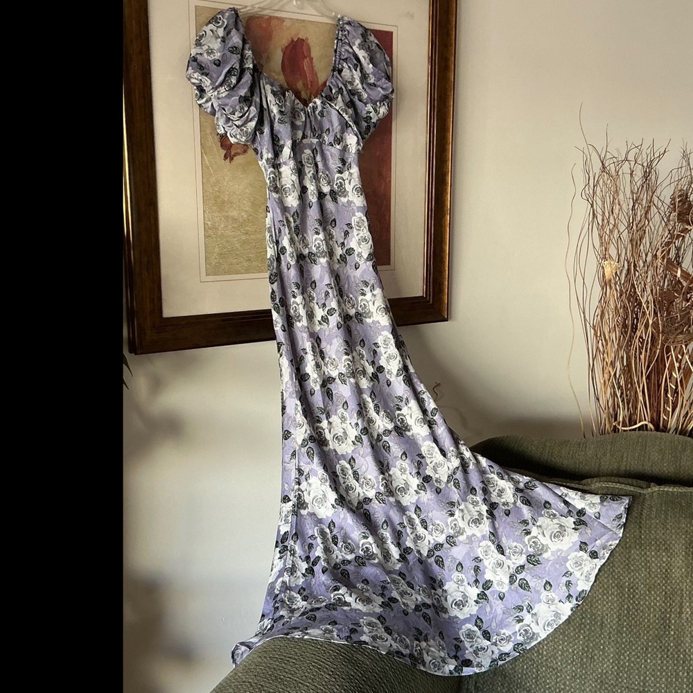 PETAL & PUP Marjorie Sweetheart Neck MIDI Dress Roses Floral Puff Sleeve Sz S - Picture 6 of 13